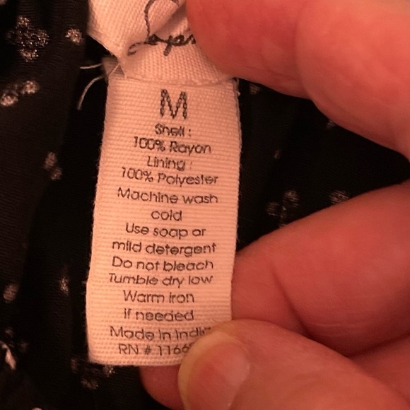 CROP TOP Japna‎ Asymmetrical Hem Puff Short Sleeves Black & White women’s size M - Picture 6 of 9